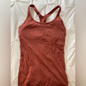 Lululemon tank with the built in bra